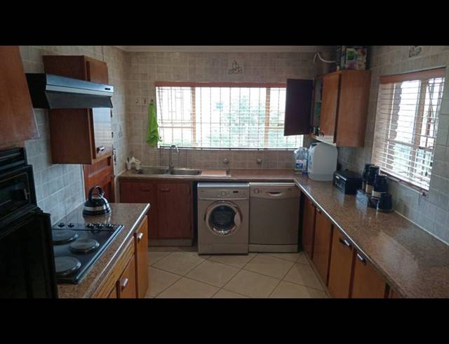 3 BEDROOM HOUSE FOR SALE IN WINCHESTER HILLS EXT 3